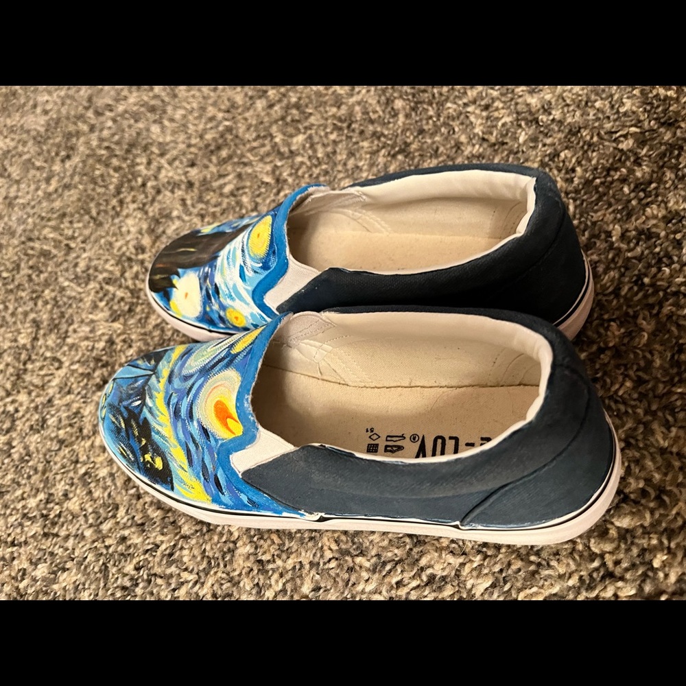 Shoes - Picture 9 of 9